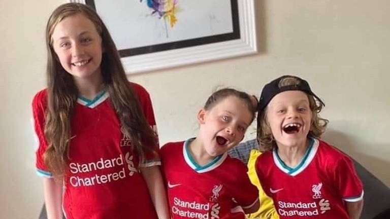 Jordan, 9 ans, était un fan de Liverpool et a reçu un message de James Milner après avoir collecté 2500 £ pour une association caritative.  Pic Facebook