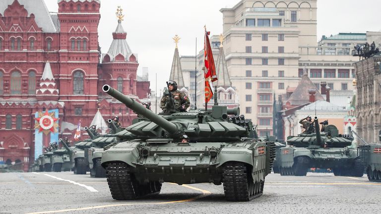 Russian T-72B3M main battle tanks drive along Red Square during a military parade on Victory Day, which marks the 76th anniversary of the victory over Nazi Germany in World War Two, in central Moscow, Russia May 9, 2021. REUTERS/Maxim Shemetov
