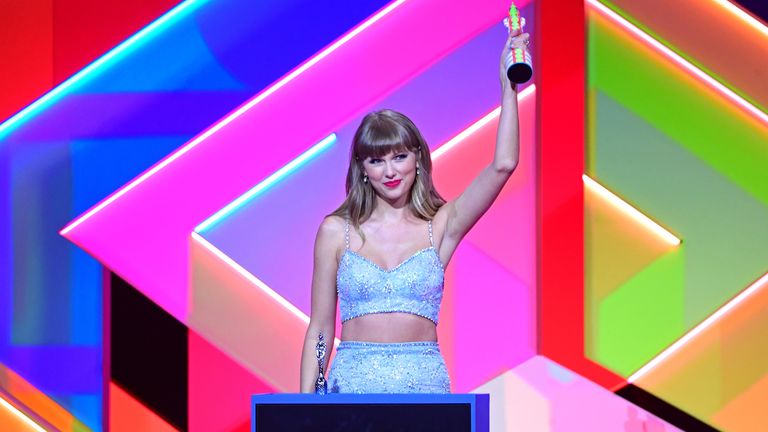 Taylor Swift accepts the Global Icon award during the Brit Awards 2021