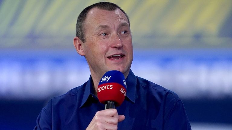 Commentator Wayne Mardle lost his voice after shouting excitedly