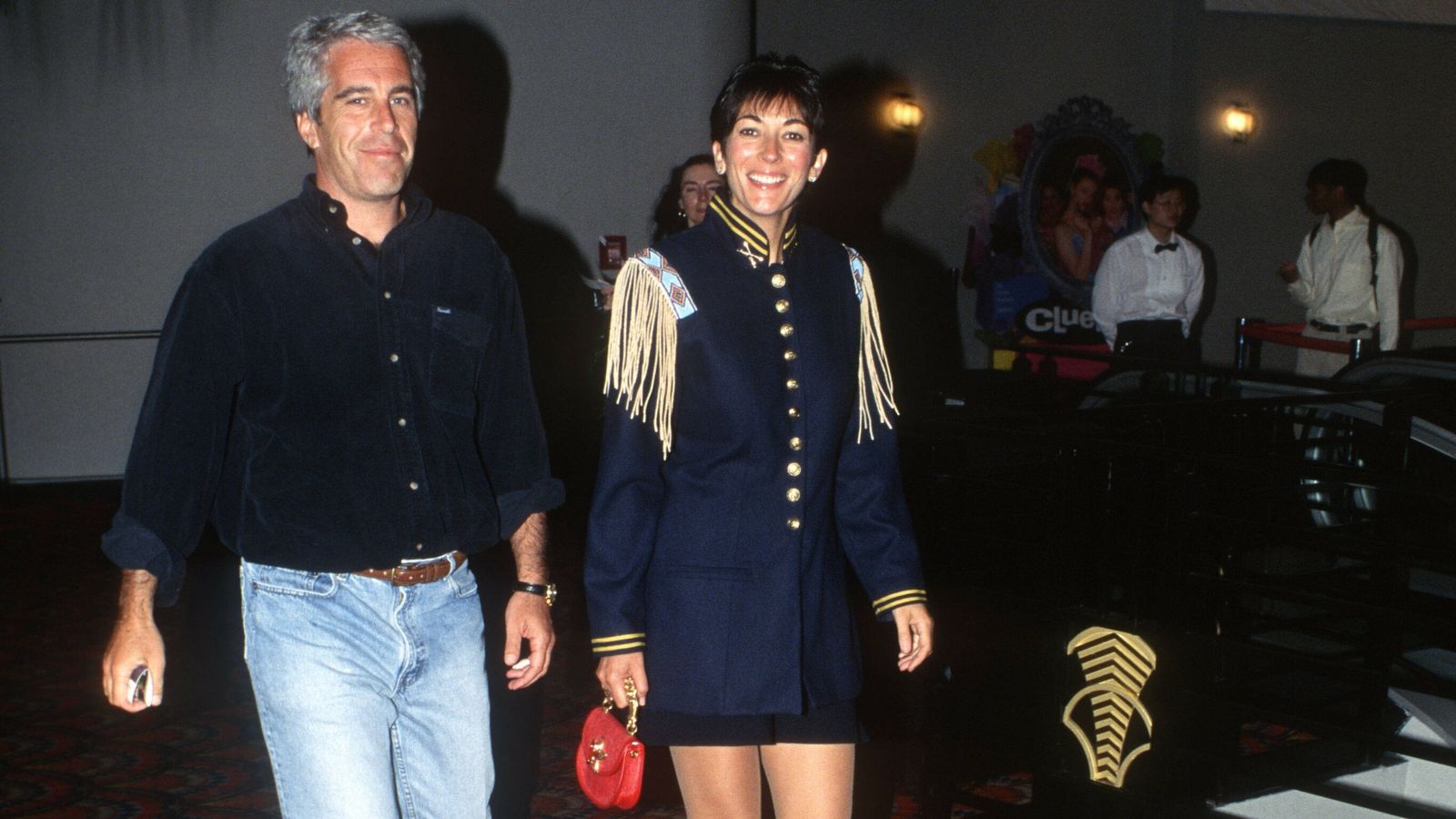 Ms Maxwell Ghislaine Maxwell: Brother accuses New York prison officers of ...