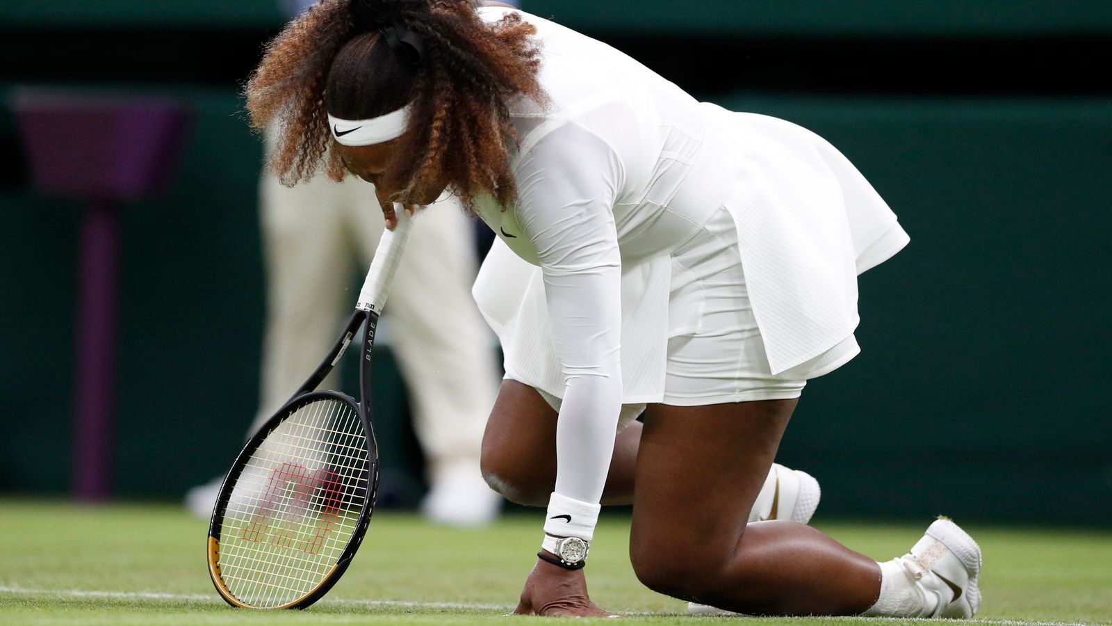 Serena Williams Forced To Retire From Wimbledon In First Round After ...