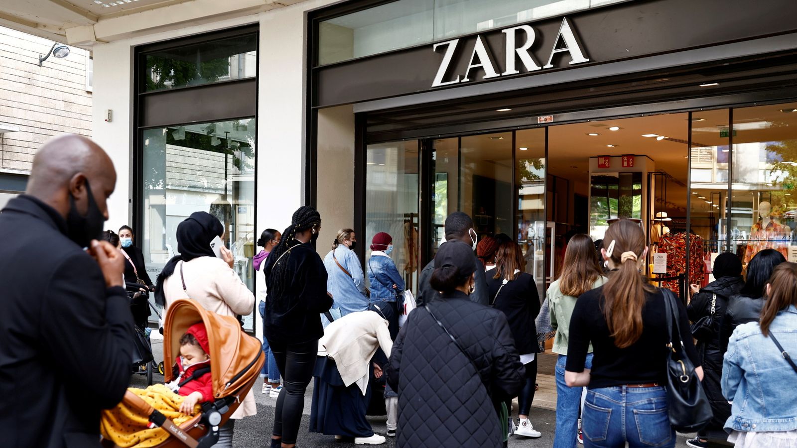 COVID19 Zara owner Inditex sees global sales top prepandemic levels