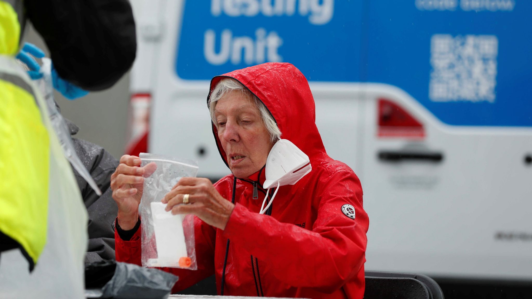 COVID19 UK records 10,476 new cases and further 11 deaths, latest