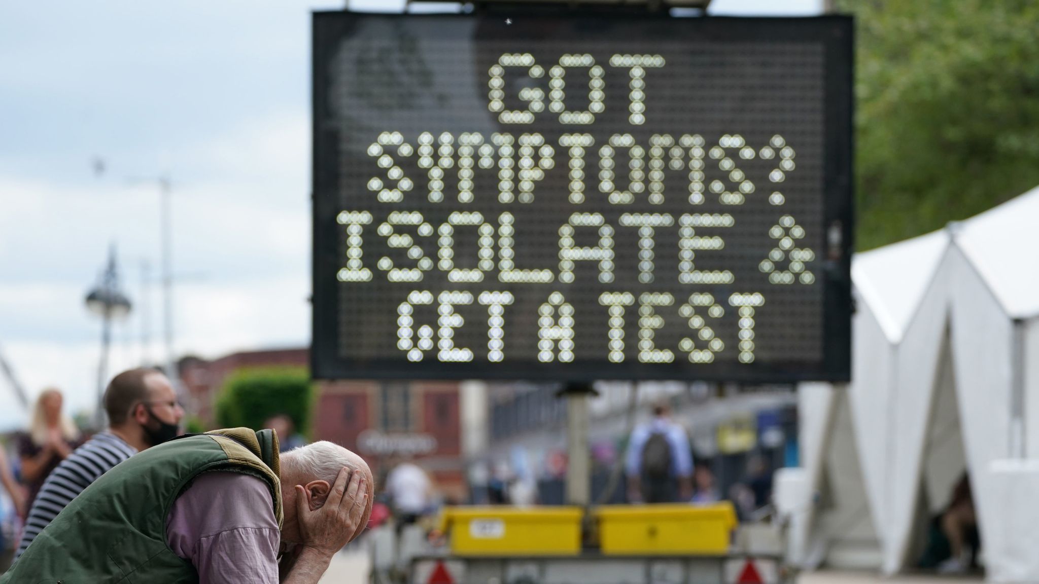 COVID19 UK cases fall for fourth day in a row as country records