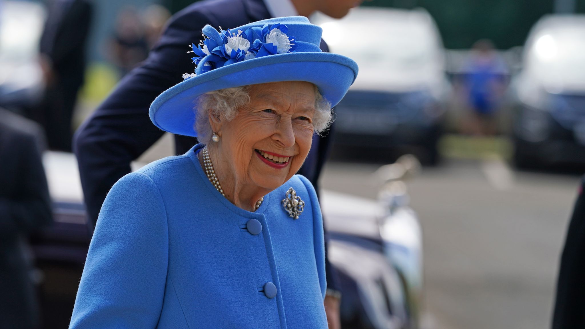 The Queen visits Irn Bru factory as she tours Scotland for first time