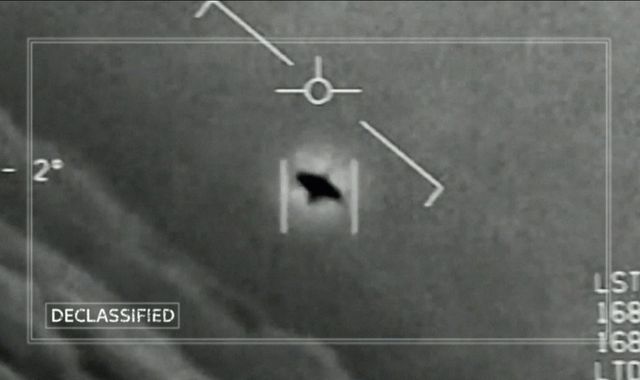 Pentagon UFO report: Not enough evidence to rule if extra-terrestrial life exists or not, officials say - Vimarsana News