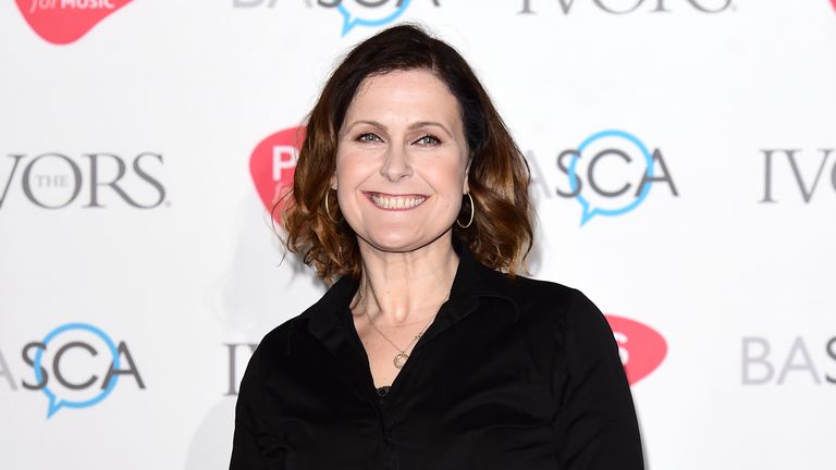 Alison Moyet participant à la 61e édition des Ivor Novello Music Awards au Grosvenor House à Londres.  ASSOCIATION DE PRESSE Photo.  Photo date : jeudi 19 mai 2016. Voir PA story SHOWBIZ Novello.  Crédit photo doit se lire : Ian West/PA Wire