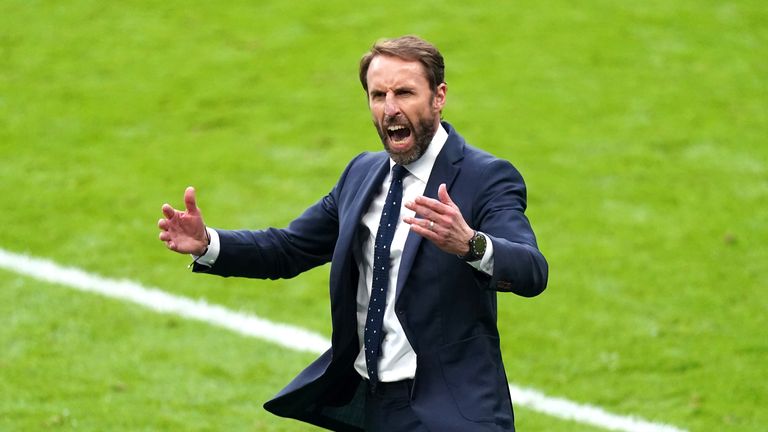 Setelah gagal dalam penalti yang menentukan melawan Jerman di € 96, Gareth Southgate memimpin Inggris ke kemenangan turnamen pertama mereka melawan Jerman dalam 55 tahun