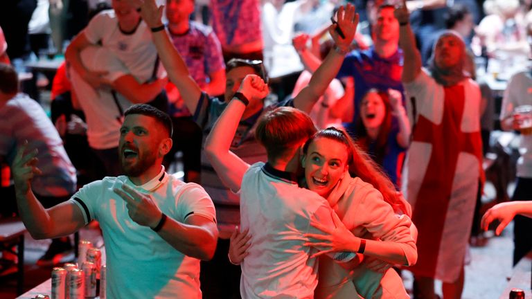 England fans will hope for a similar performance on Saturday, as England make it through to the quarter-finals