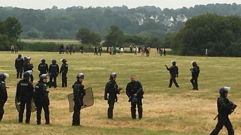 More than 400 officers turned up to try to clear the area