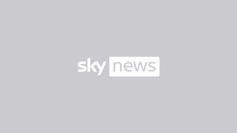Yer Tutucu Resmi Yükleniyor - Sky News Logo