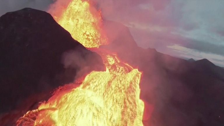 Drone crashes into erupting Icelandic volcano Fagradalsfjall 