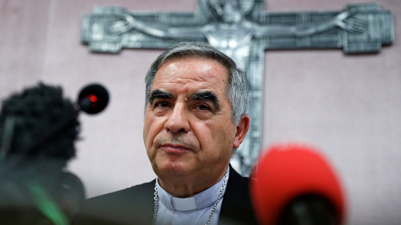 Cardinal and nine others face Vatican corruption charges over London ...