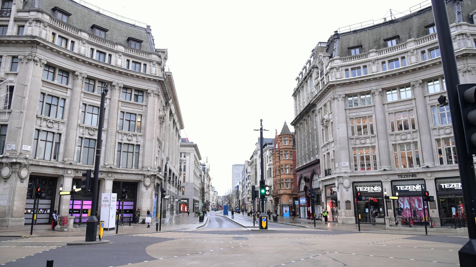 skynews oxford circus london 5434736