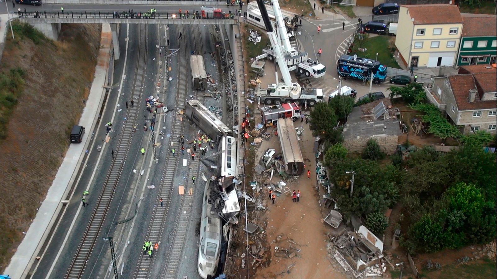 Видеоновости. Железнодорожная авария в Испании 2013. Авария скоростного поезда.