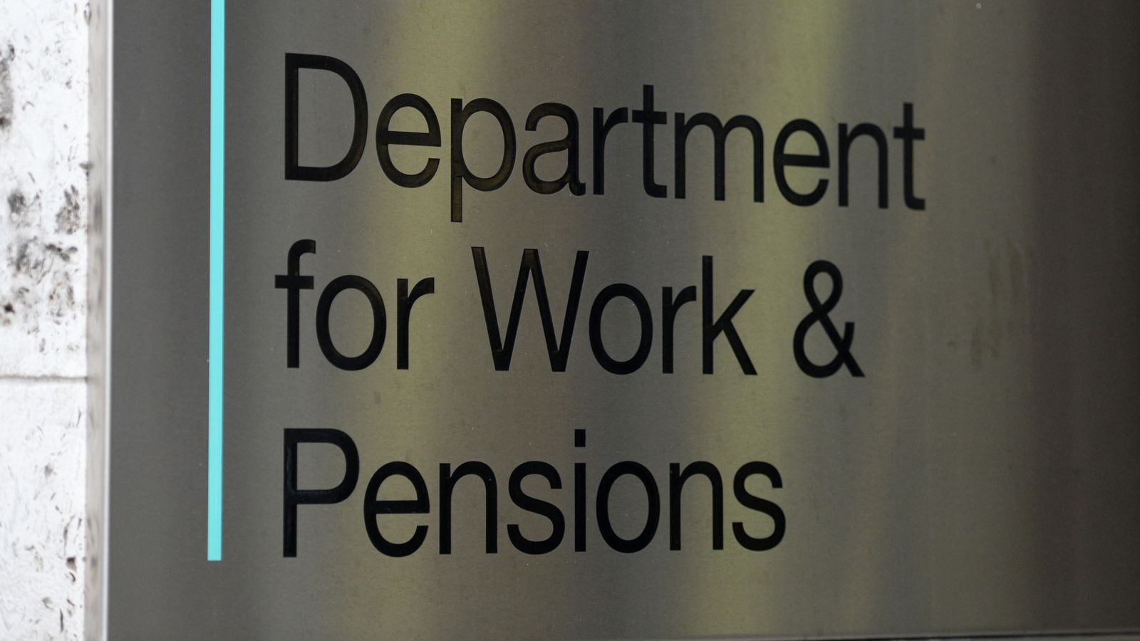Benefits health assessment system 'contributed to death of claimants' - report finds