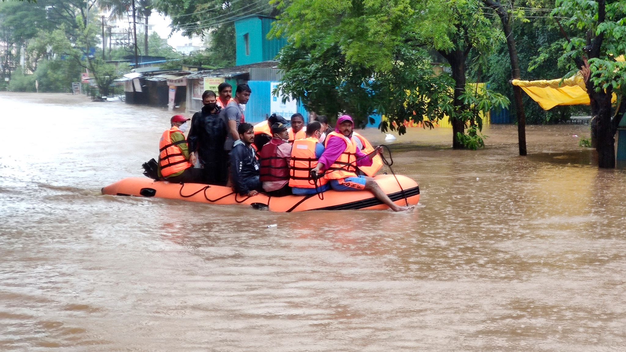 Fall Flood Run 2024 India Junia Chrysler