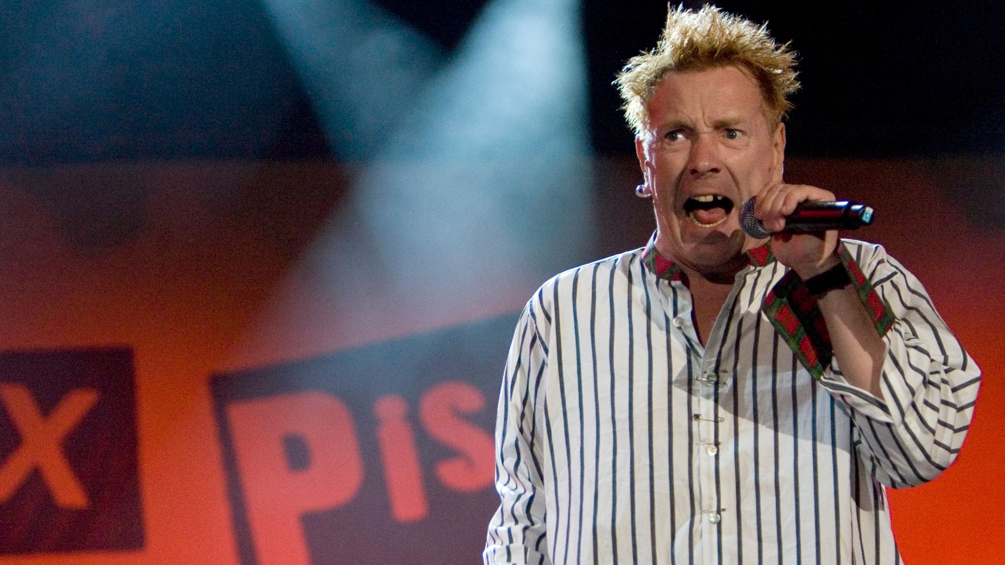 Sex Pistols Former Members Suing Johnny Rotten Over Right To Use Group