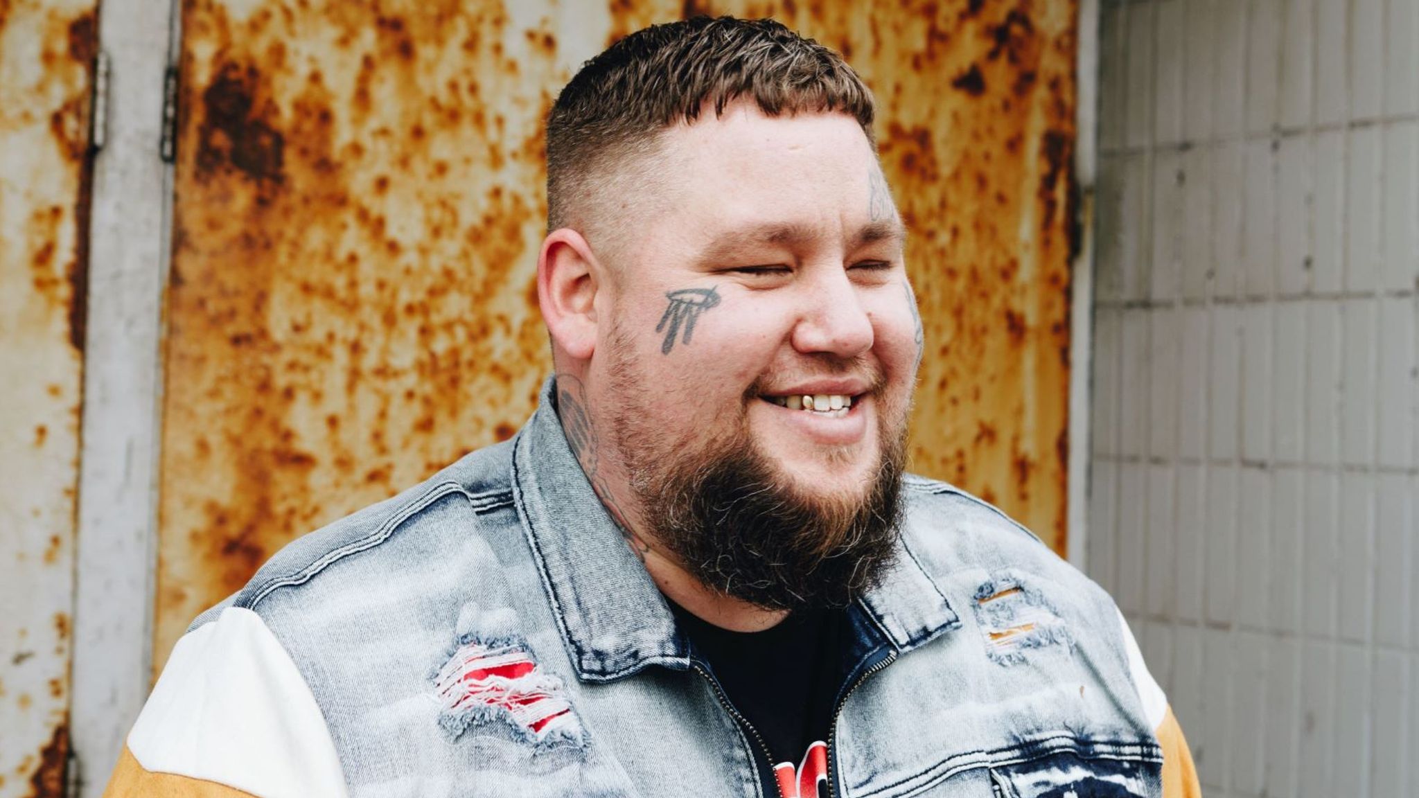Rag'n'Bone Man on his 'emotional' Brit Awards, returning to live music  after COVID-19 lockdowns, and the possibility of Bake Off, Ents & Arts  News