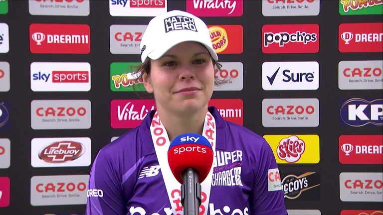 Davidson-Richards était le héros du match après avoir obtenu 42 points ainsi que deux guichets pour 17 points sur ses 20 balles