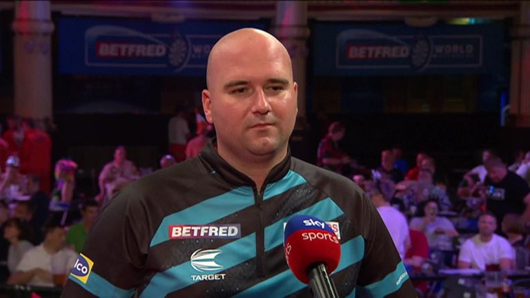 Rob Cross était ravi d'être de retour aux Winter Gardens après avoir battu Ross Smith au premier tour du World Matchplay