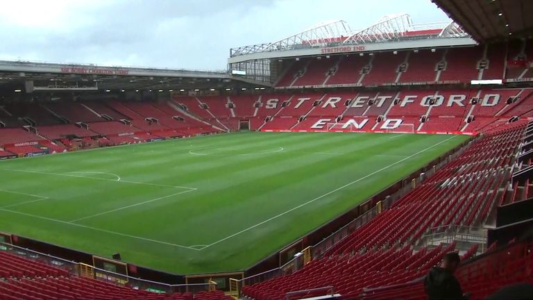 Man Utd introduce barrier seating at OT