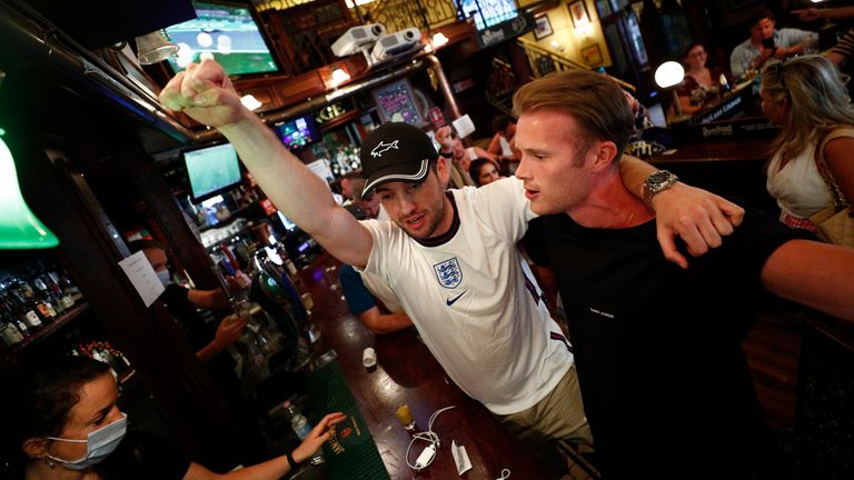 Fans gather in Rome ahead of Ukraine v England