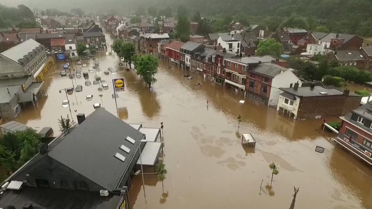 Drone footage of flooding in the Belgian town of Esneux. 
