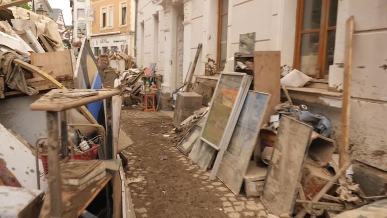 Débris laissés dans la ville d'Ahrweiler