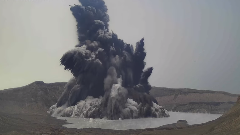 Phreatomagmatic eruption of Taal Volcano. PIC: Philippine Institute of Volcanology and Seismology
 