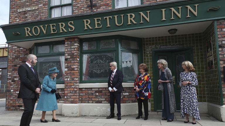 William Roache, Barbara Knox, Sue Nicholls and Helen Worth, all stalwarts of the soap opera, were on set to meet the Queen