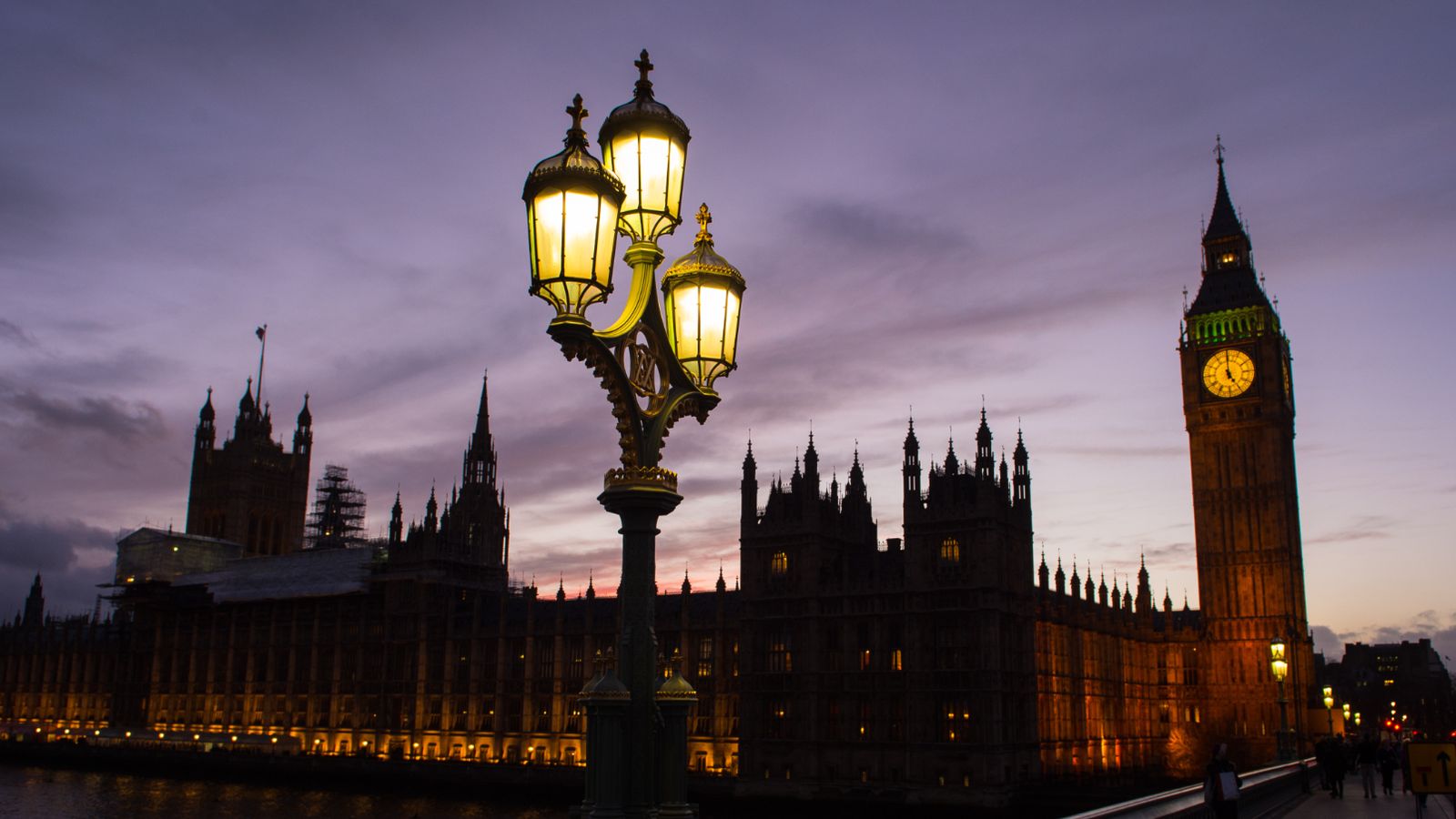 Ketua Commons Sir Lindsay Hoyle akan memanggil polisi atas klaim penyalahgunaan narkoba di Gedung Parlemen |  Berita Politik