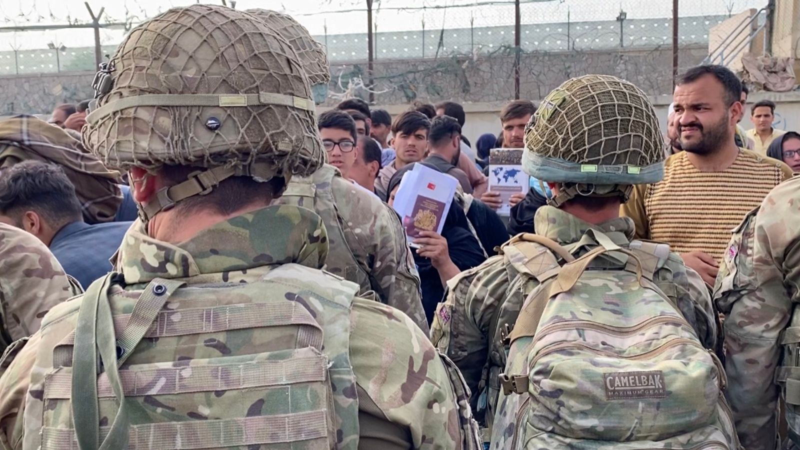 Afghanistan British embassy guards will be evacuated, minister says