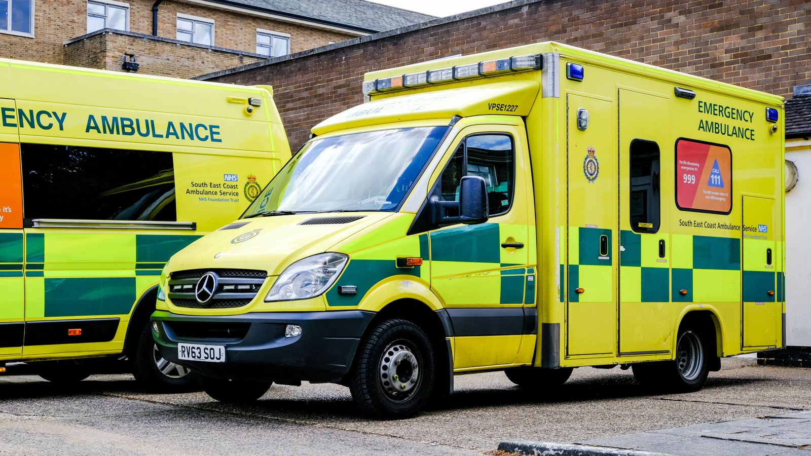 Hospital emergency department under 'extreme pressure' urges those ...