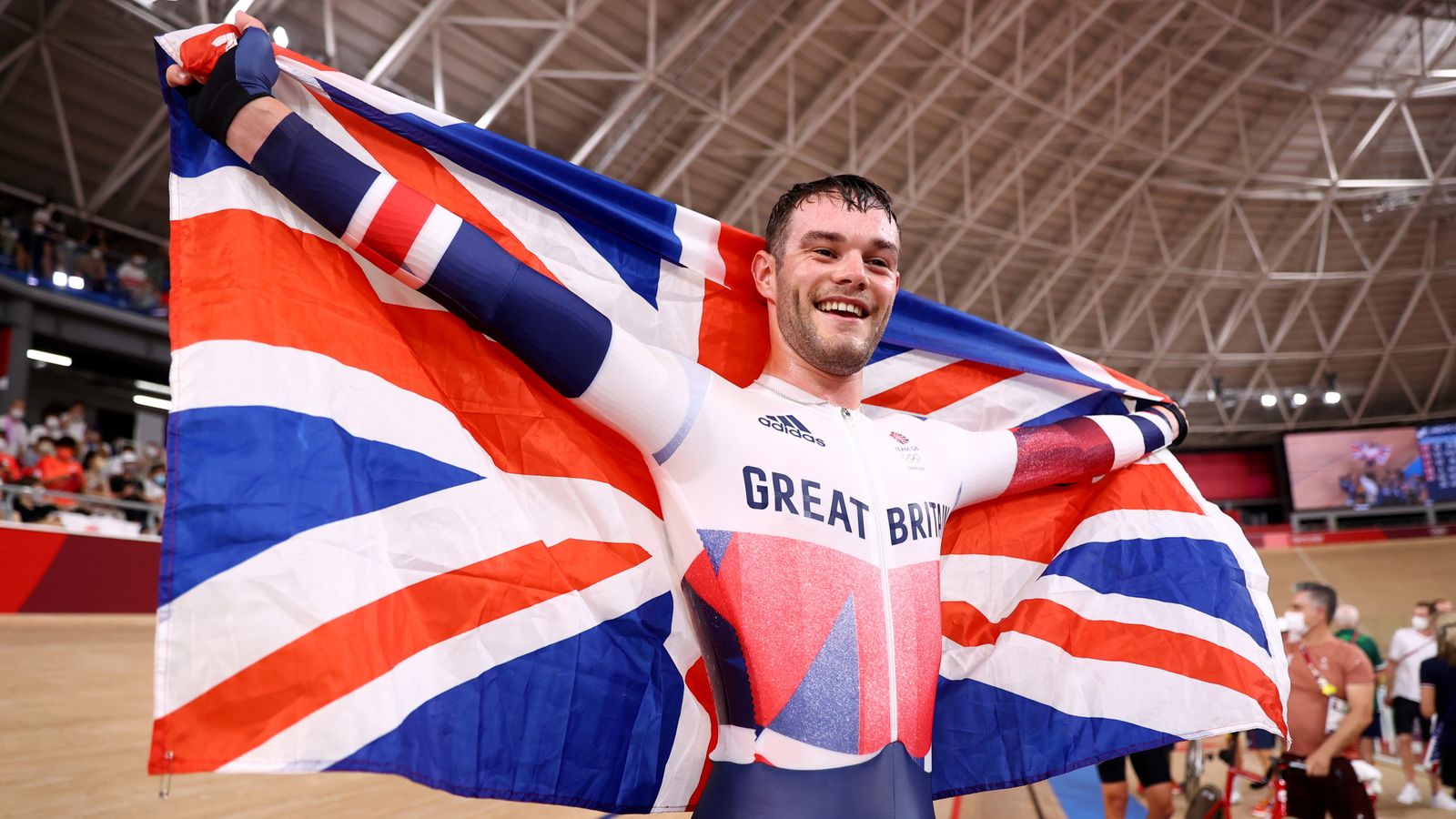 Tokyo Olympics Matt Walls wins omnium cycling gold as Team GB pick up two more bronze medals