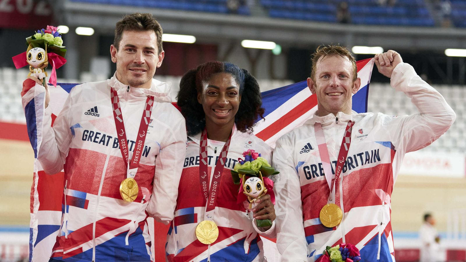 Tokyo Paralympics: Husband and wife cyclists Neil and Lora Fachie win ...