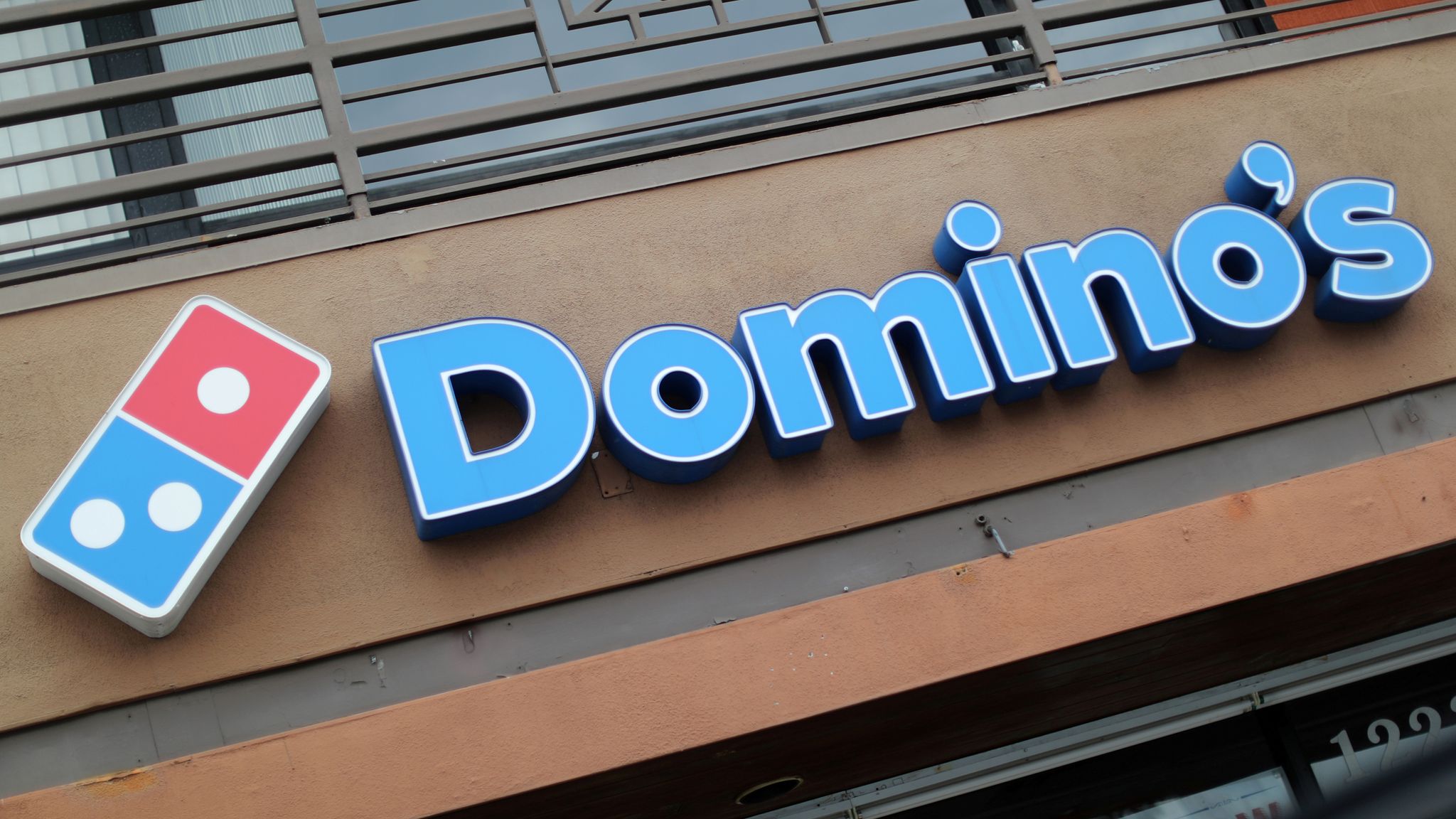 Domino's Pizza Apologises After Employee 'nose-picking' Video Goes ...