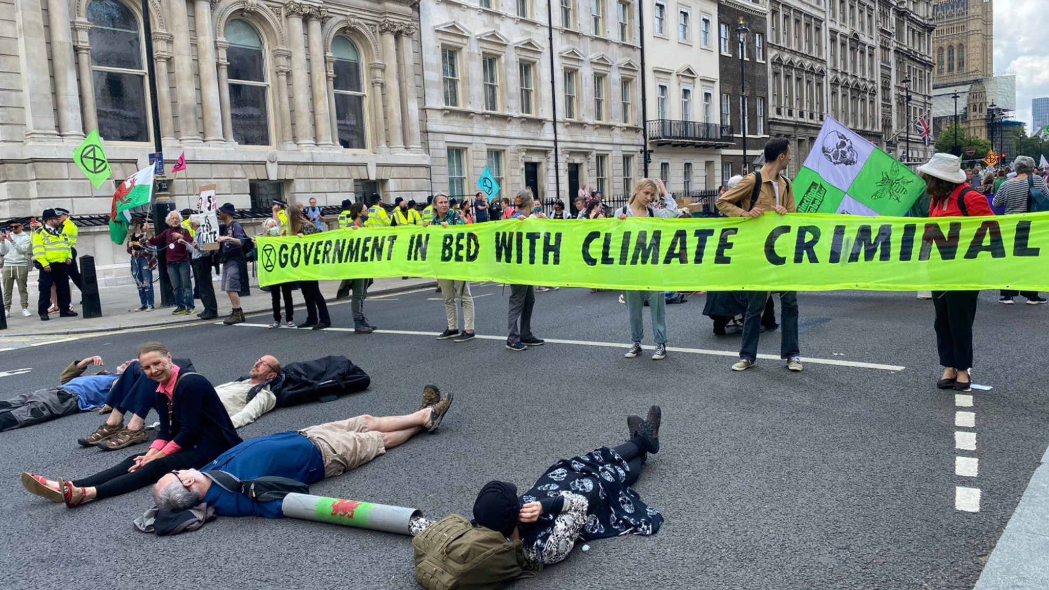 Extinction Rebellion: Police responding to protesters who have blocked  roads around Westminster | UK News | Sky News