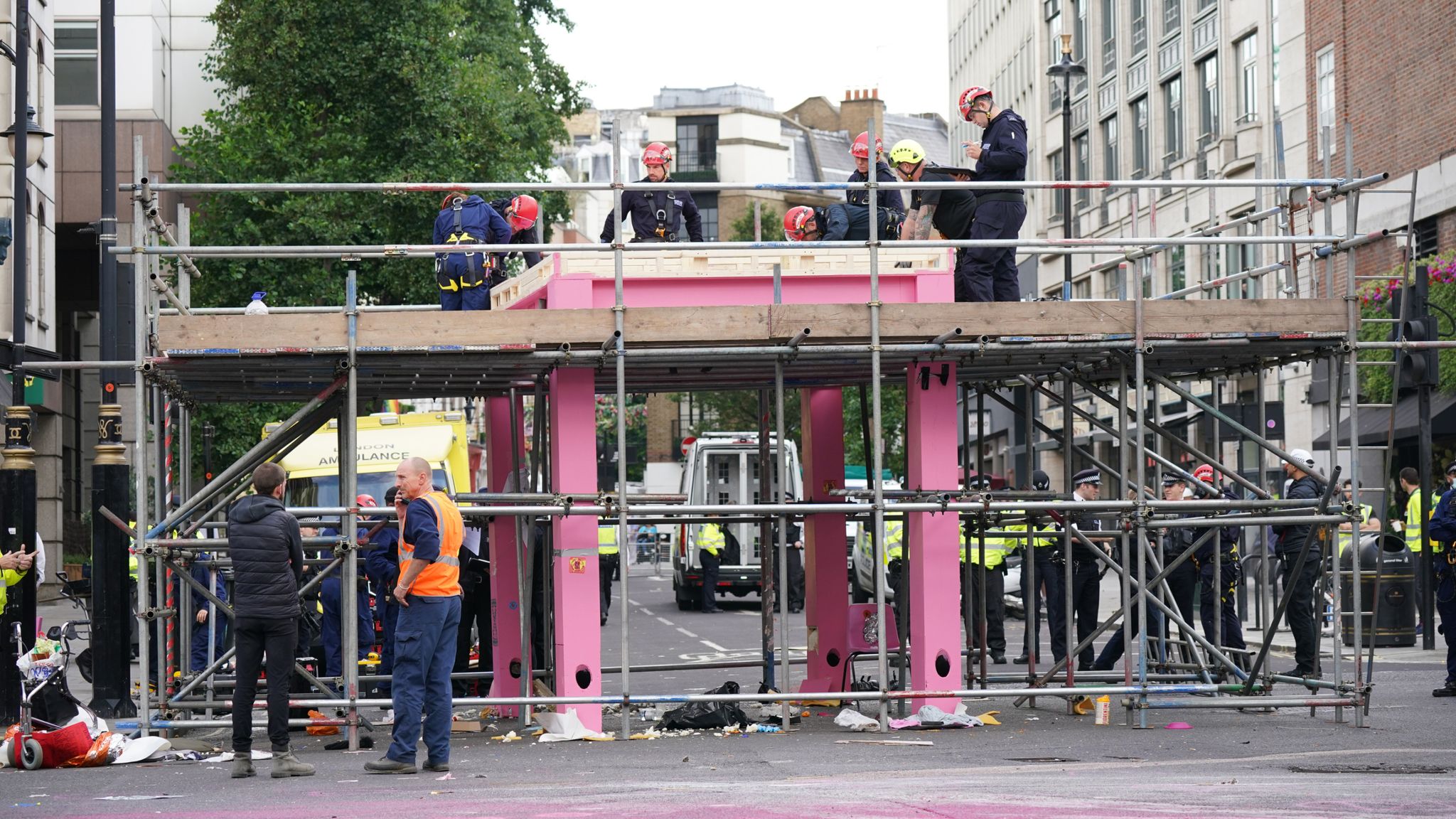 Extinction Rebellion Police Responding To Protesters Who Have Blocked Roads Around Westminster 3397