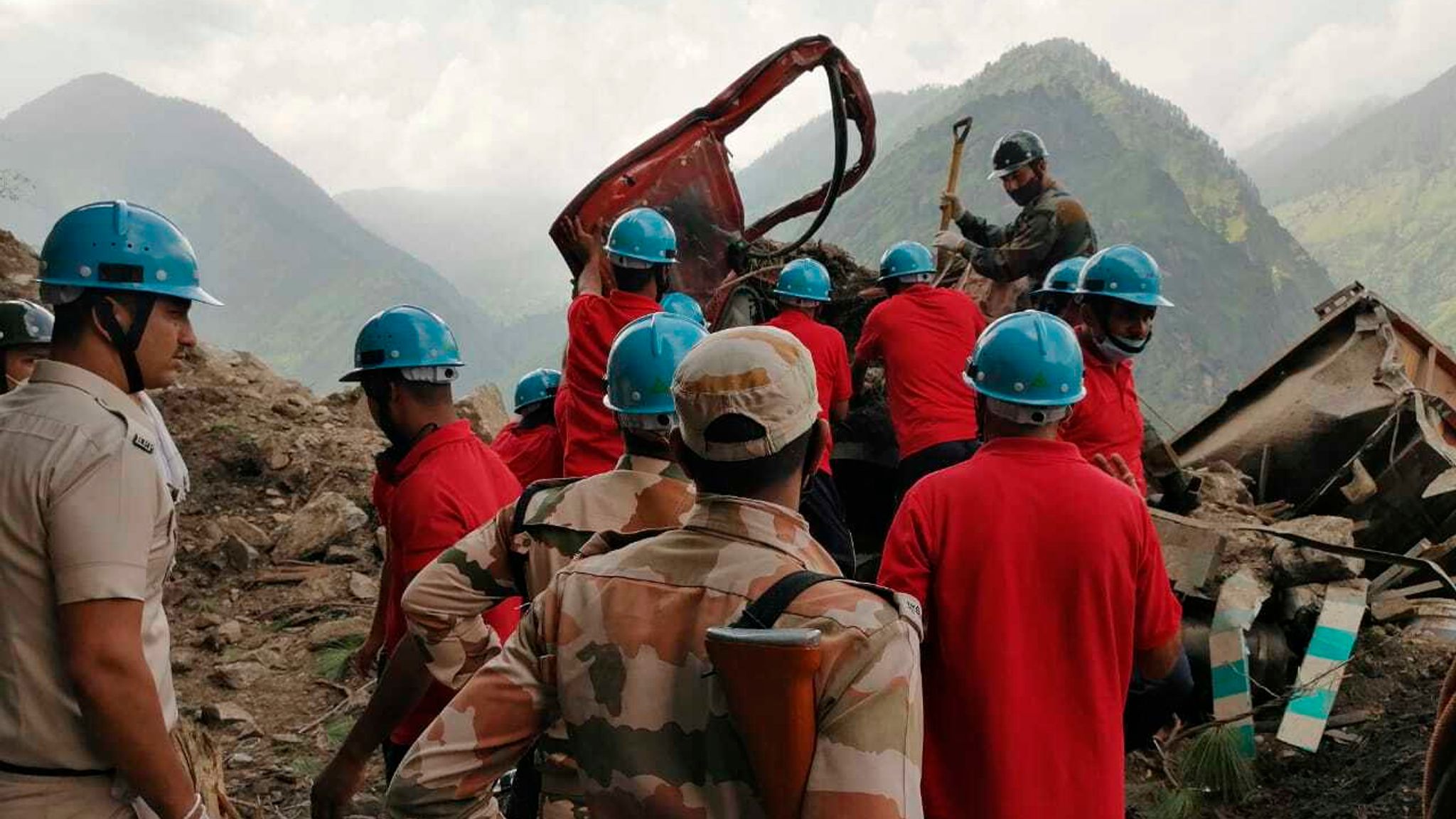 Two People Dead And At Least 25 Trapped By Landslide In Northern India ...