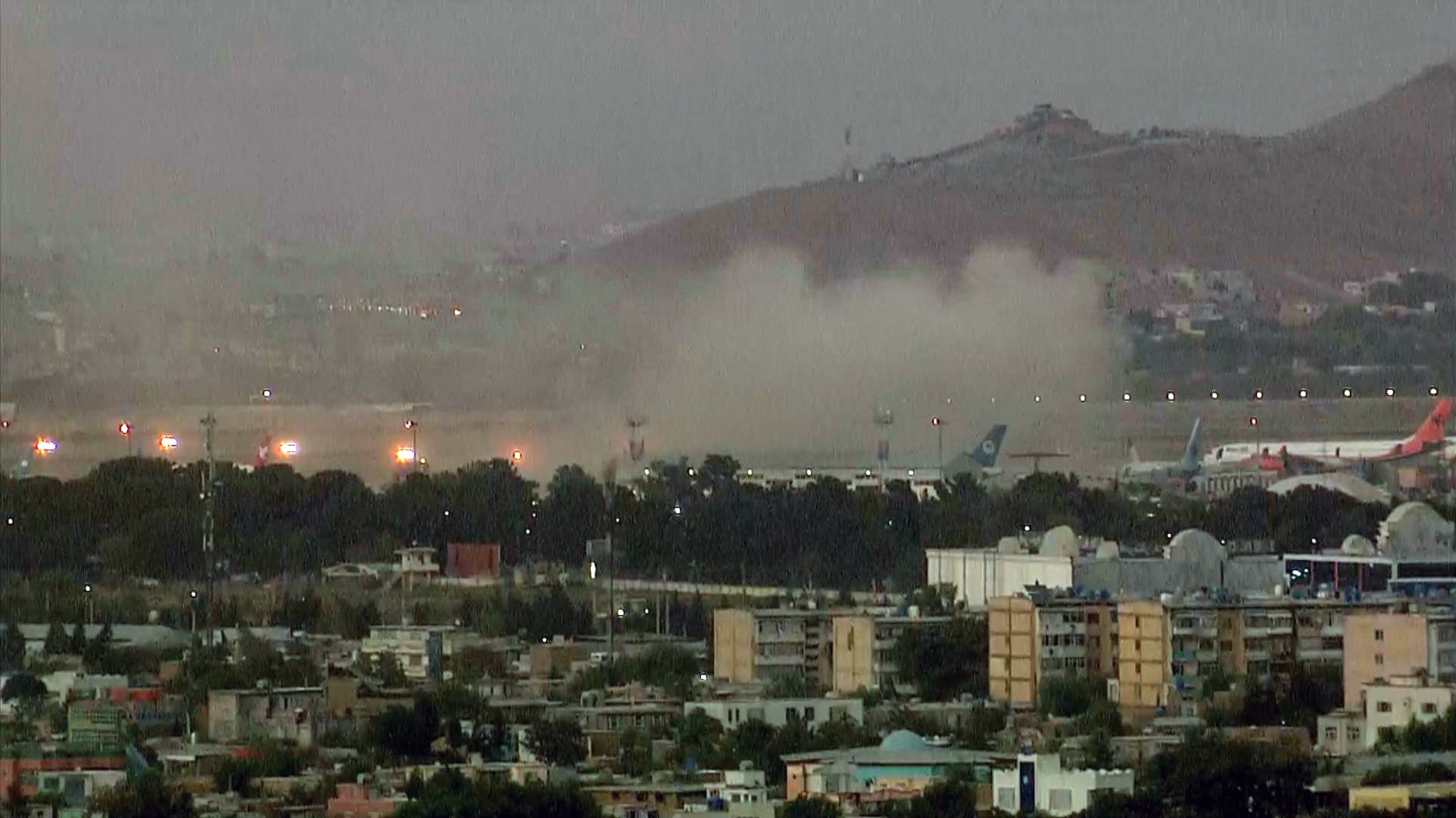 Explosion kabul airport