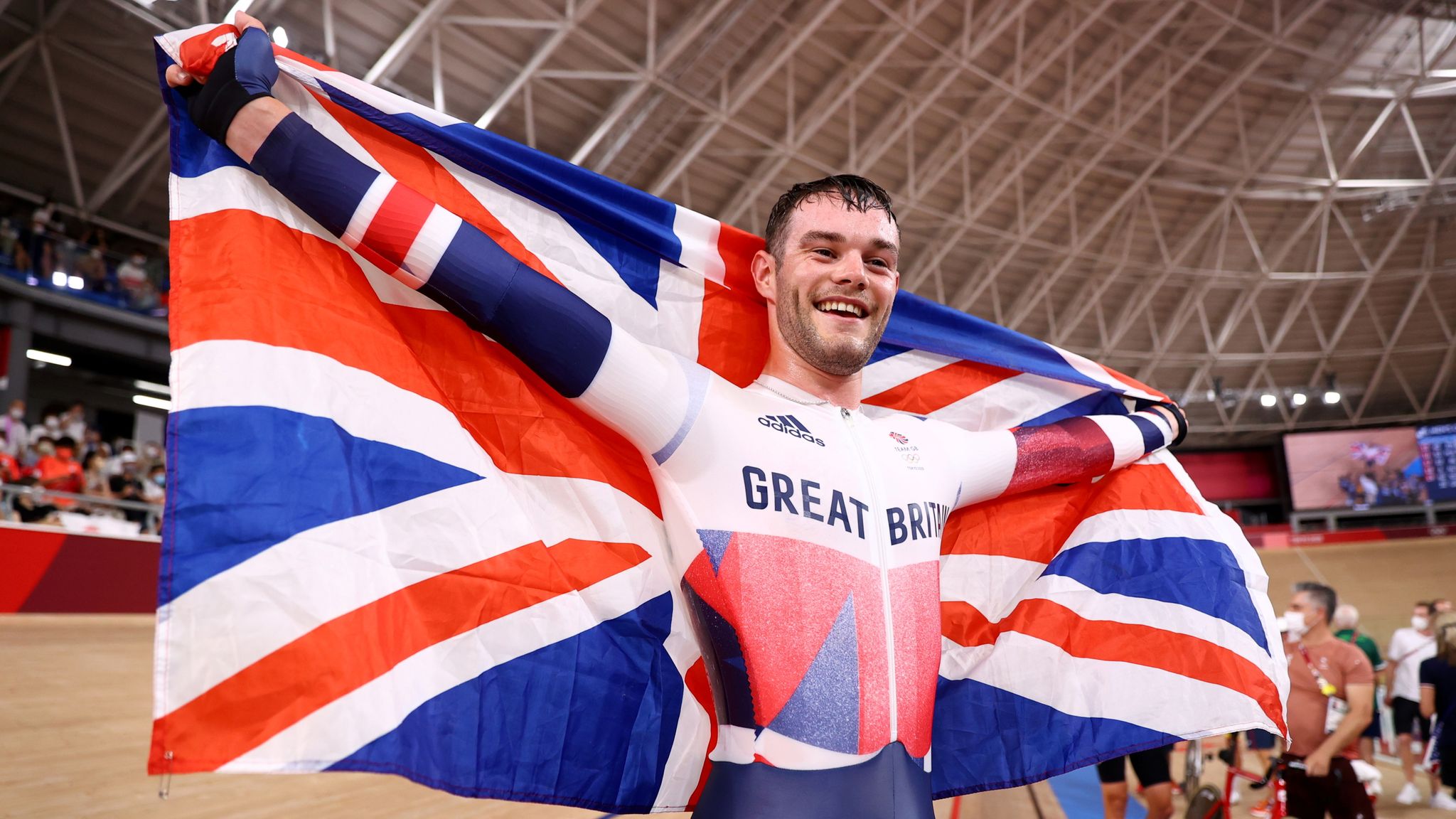 Tokyo Olympics Matt Walls wins omnium cycling gold as Team GB pick