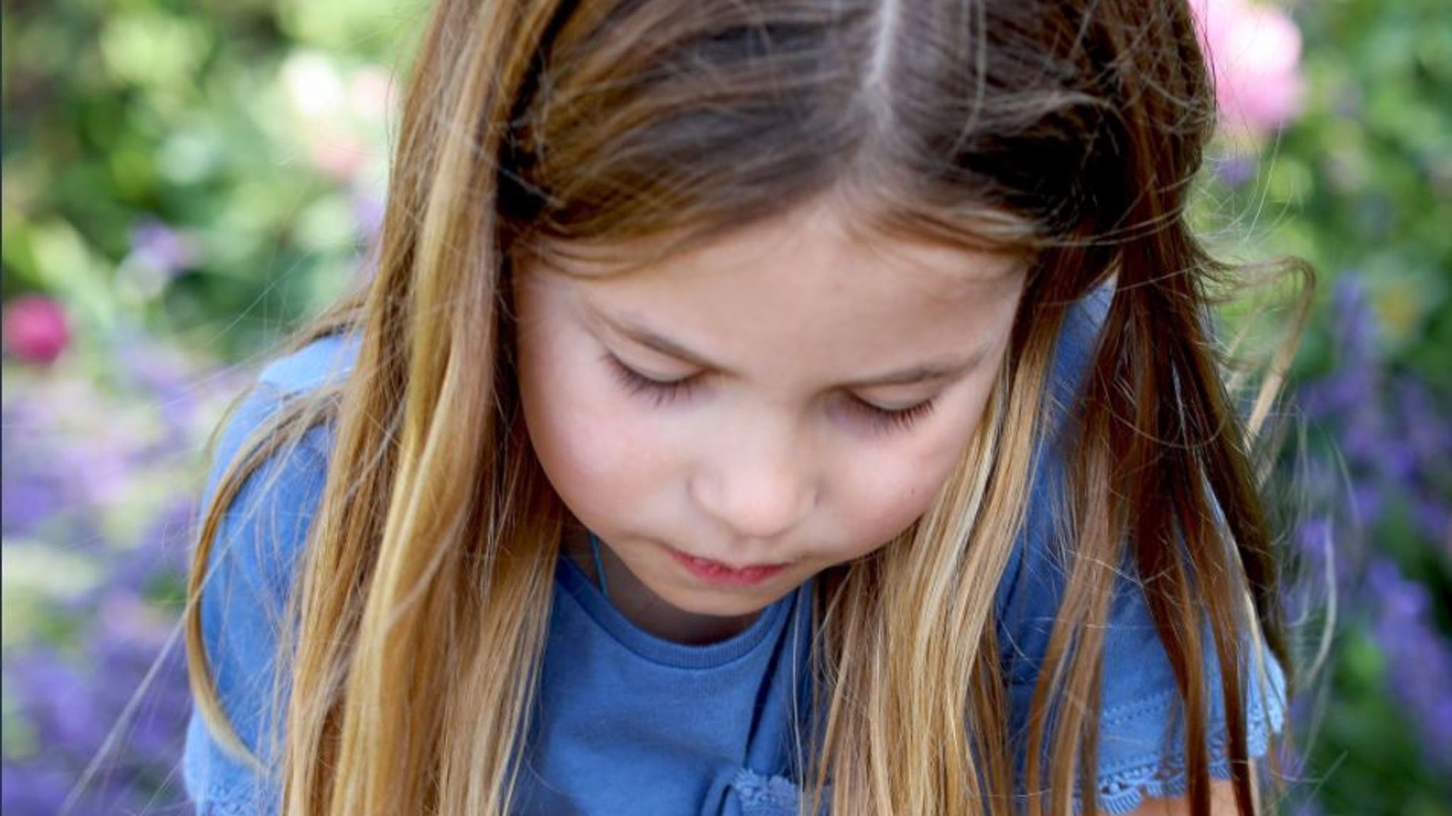 William And Kate Share New Picture Of Princess Charlotte Taking Part In Big Butterfly Count Uk News Sky News