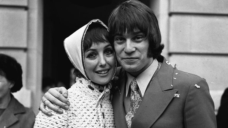 PA NEWS PHOTO 10/10/69  ACTRESS UNA STUBBS (30) WITH HER BRIDEGROOM NICKY HENSON (24) AFTER THEIR MARRIAGE AT WANDSWORTH TOWN, LONDON