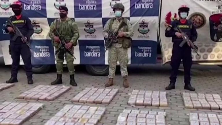 Colombia parades £30m drugs bust