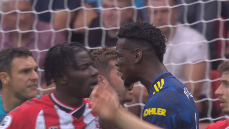 Shot P Pogba (12) Southampton 0 - 0 Manchester Utd