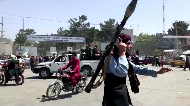 Une nouvelle vie sous les talibans a commencé