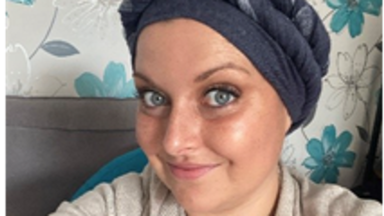 جما ترور ، مادر 25 ساله ، مبتلا به سرطان خون تشخیص داده شد 