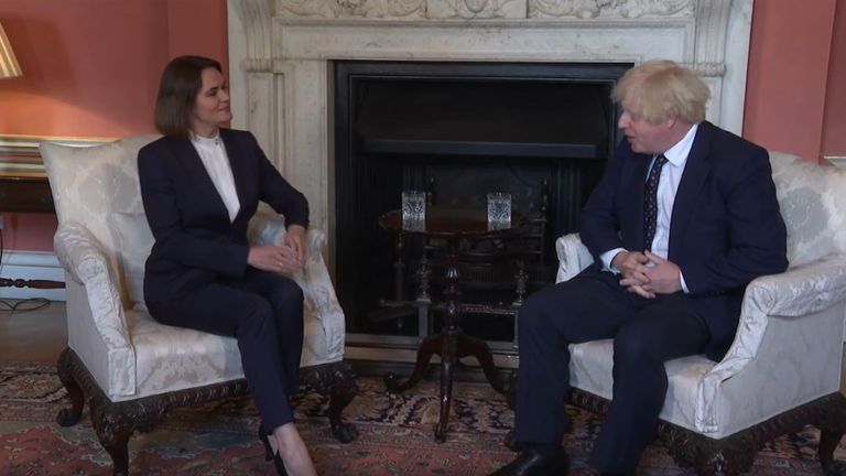 Svetlana Tikanovskaya trifft Boris Johnson in der Downing Street